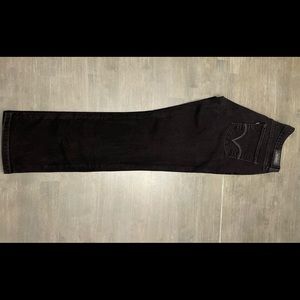 Women’s black denim Levi’s jeans